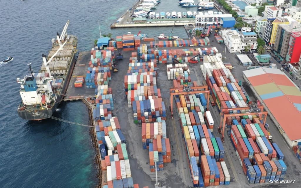 15 Vessels Arrive at Port