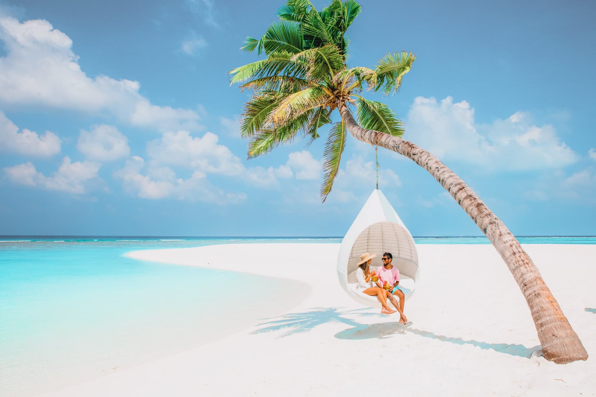 Beaches, Romance Keep Drawing Tourists to the Maldives