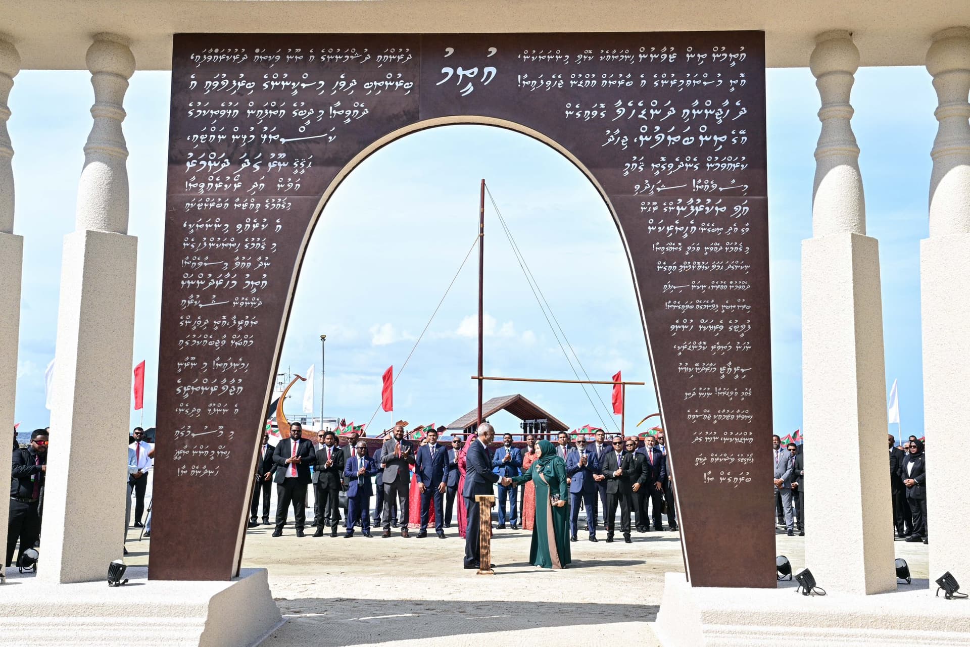 Utheemu’s Historic Legacy Honoured with New Boduthakurufaanu Dhoroashi