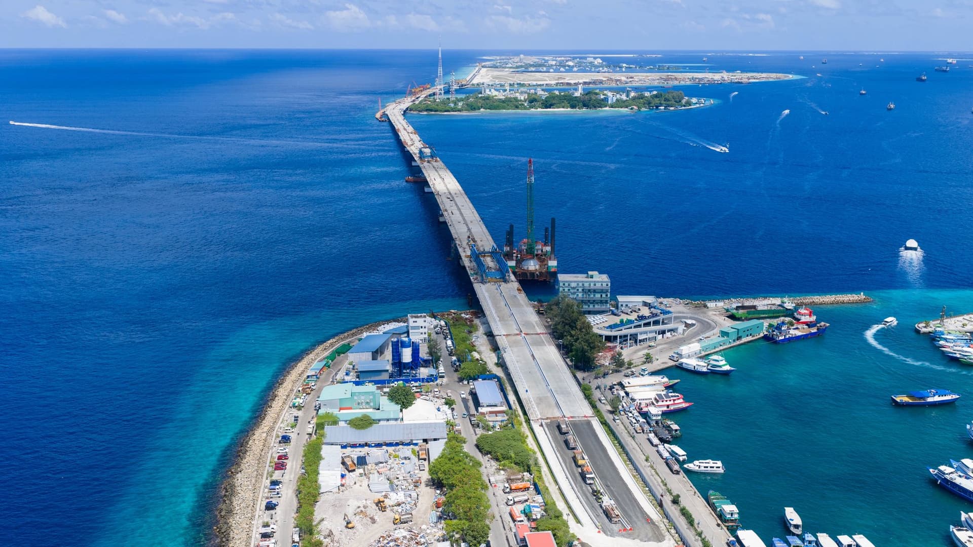 Malé-Villingili Link Completed as Thilamalé Bridge Moves to Final Works