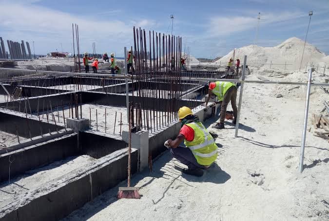 Tax on foreign contractors doubled to 10%