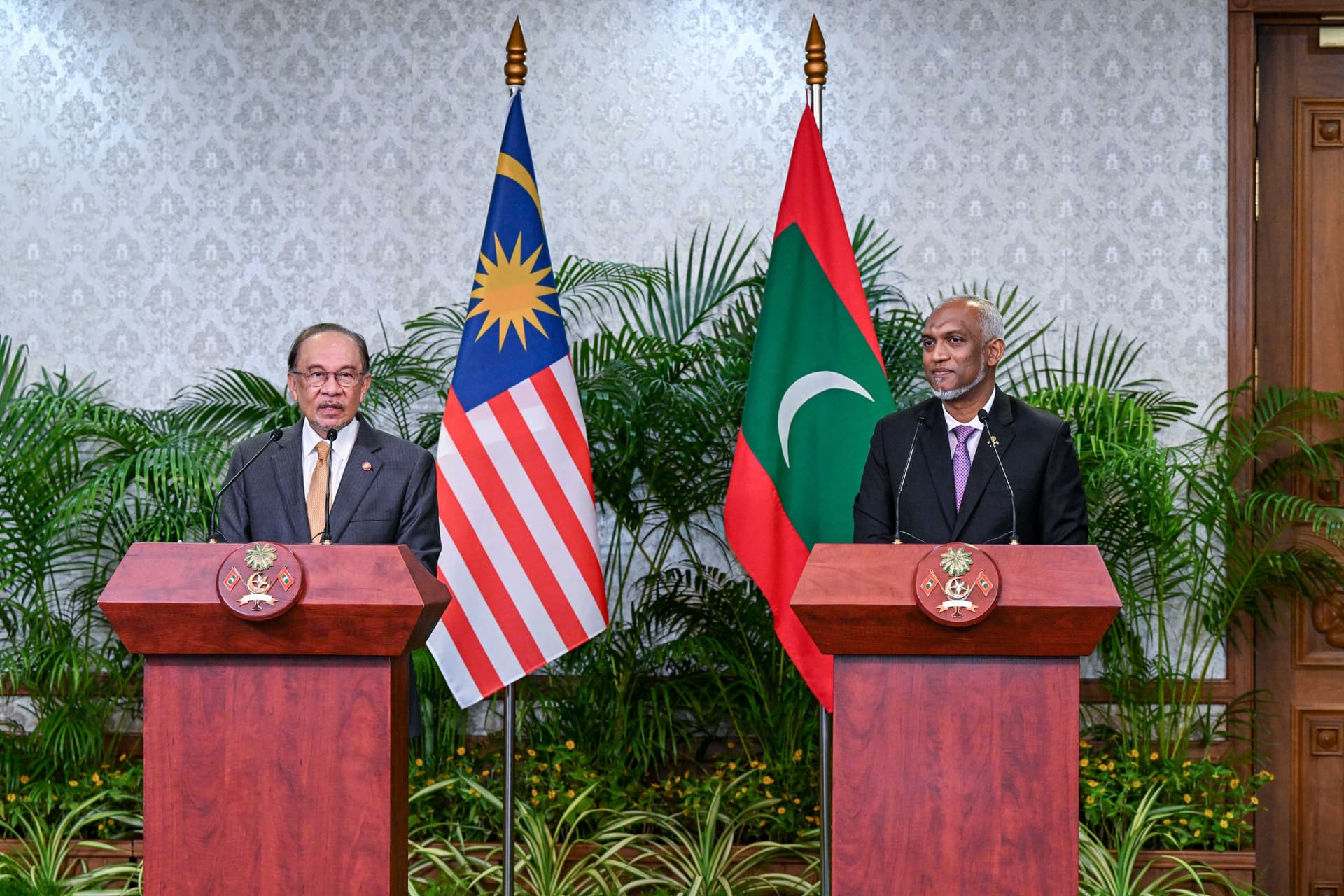 Anwar pledges swift action on Maldivian concerns, proposes joint commission meeting in Kuala Lumpur