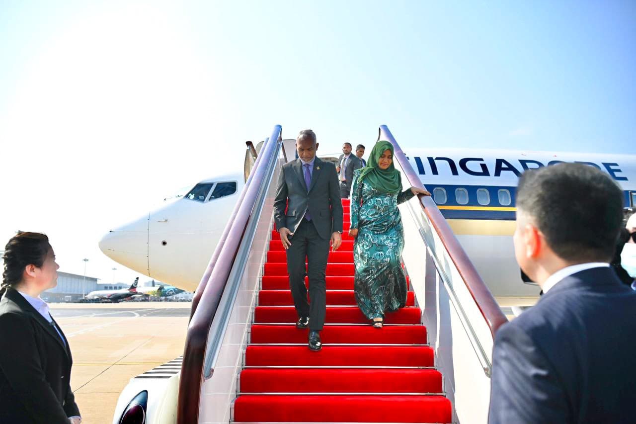 President and First Lady Conclude Unofficial Visit to Singapore