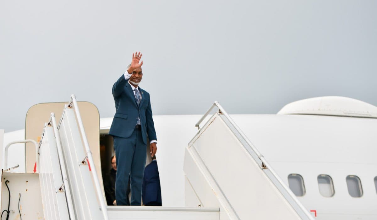 President Muizzu Departs for Unofficial Singapore Visit